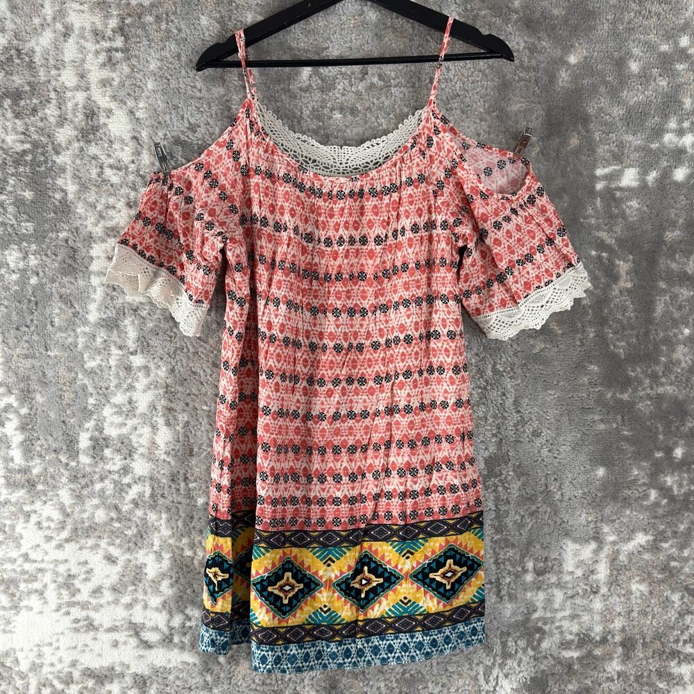 EyeShadow Size L Geometric Lace Cold Shoulder‎ Dress Pink Short Sleeve Lined